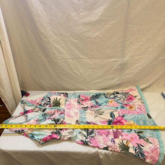 Torrid Bathing Suit Top Womens 3 Floral Criss Cross Strap Bra Swimsuit Plus - Picture 5 of 7